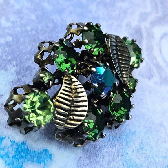 Vintage Made In Austria Green Blue Crystal Rhinestone Silver Leaf Brooch Pin - Picture 2 of 6